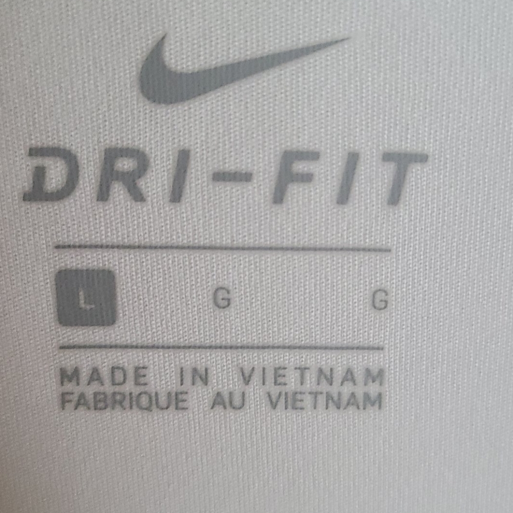 Youth Large Nike Dri-Fit Tee - Picture 3 of 4